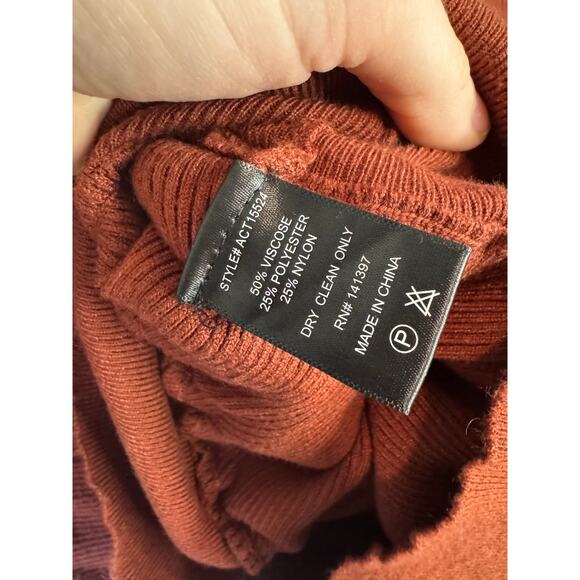 ASTR THE LABEL Suki Puff Shoulder Sweater Rust Orange Size Med Surplice Revolve - Picture 6 of 7
